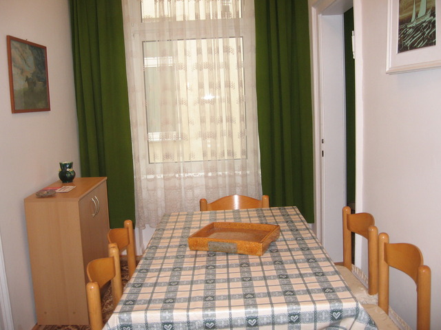 Vienna Holiday Apartments - First Floor - Apartment 10